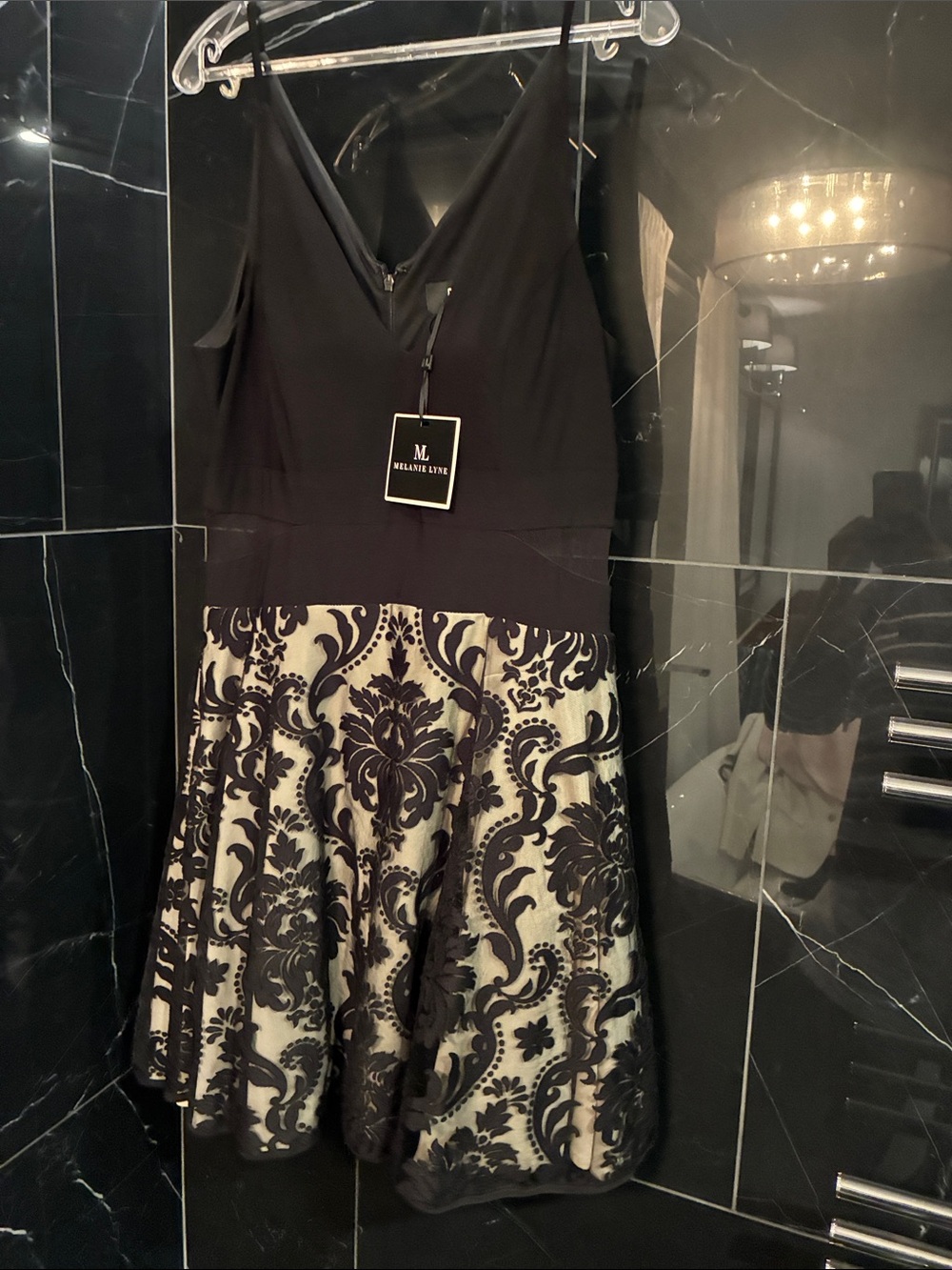 Melanie Lyne Black & Cream Stretch Floral Midi Dress
